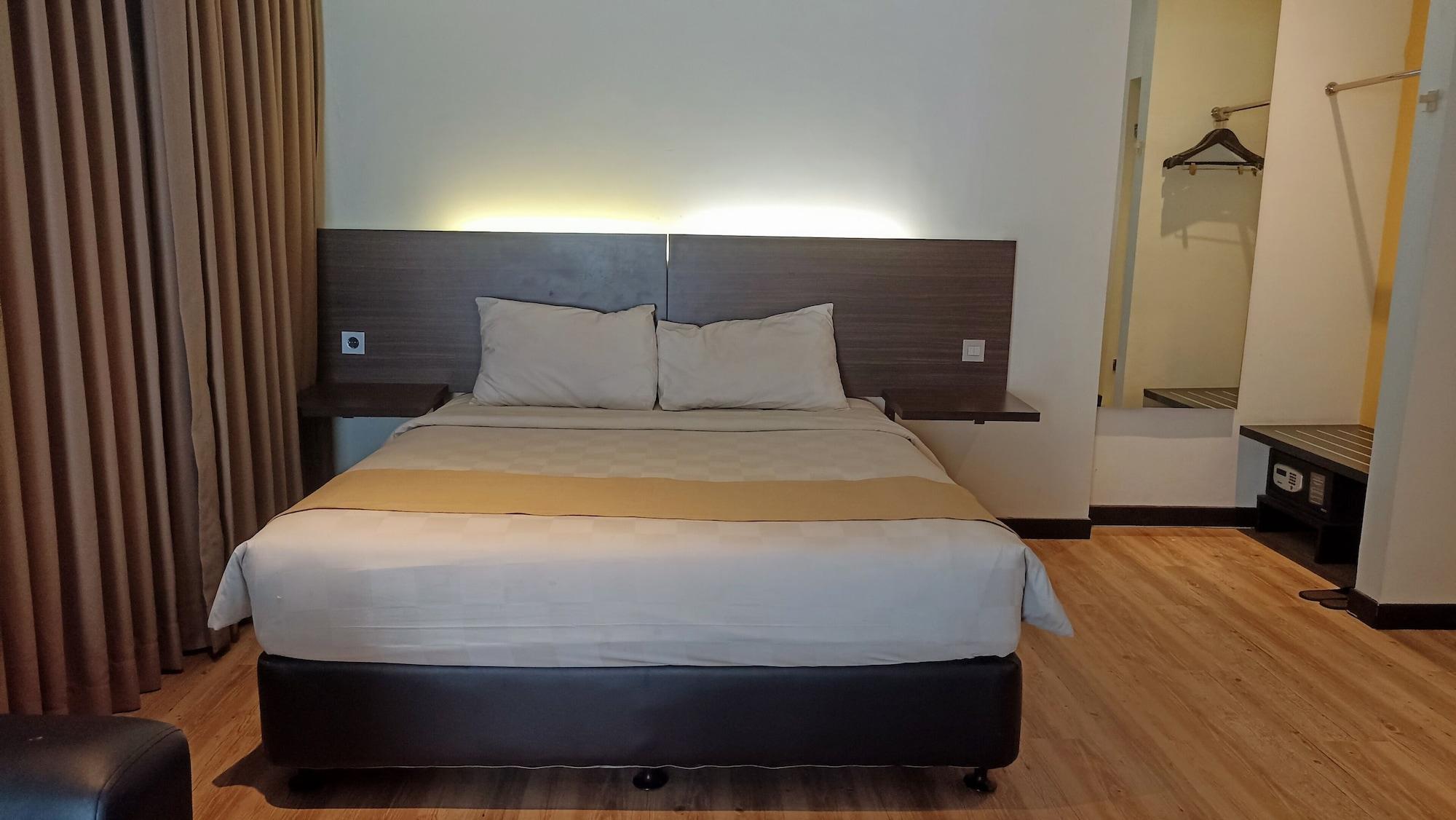 Yunna Hotel Lampung Bandar Lampung Exteriör bild