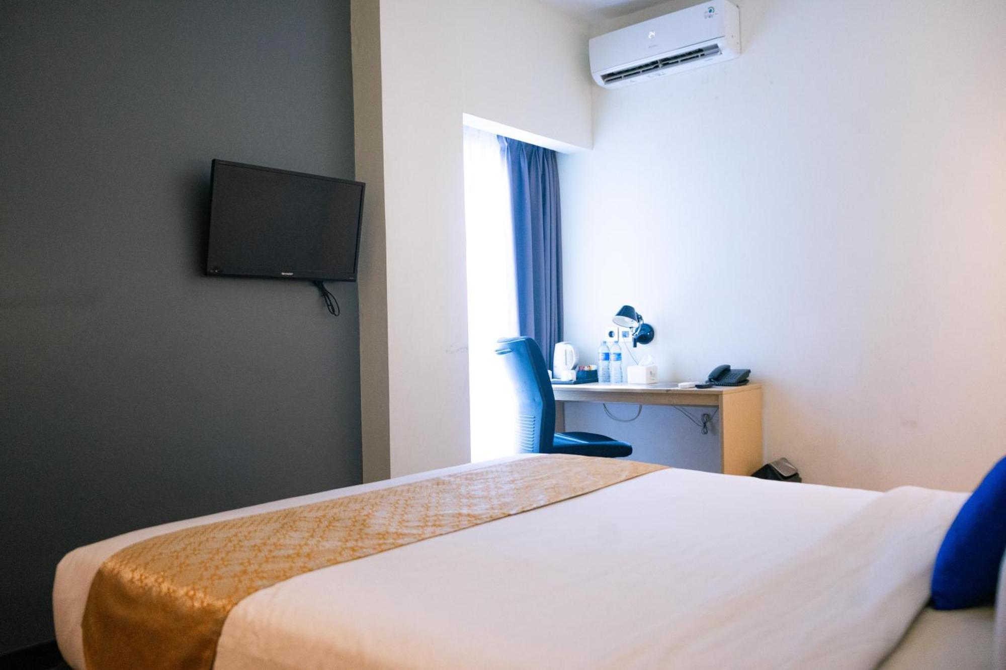 Yunna Hotel Lampung Bandar Lampung Exteriör bild
