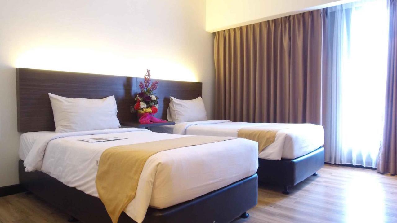 Yunna Hotel Lampung Bandar Lampung Exteriör bild